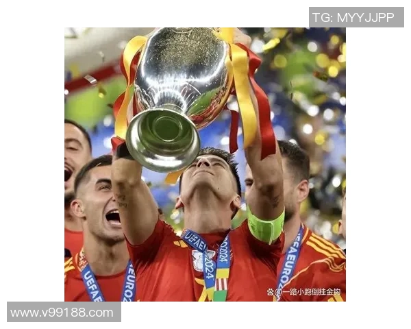 欧洲杯荣获月度最佳球员，实至名归