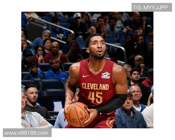 米切尔赛场爆发小插曲,裁判如何处理? 米切尔赛场爆发小插曲,裁判如何处理?